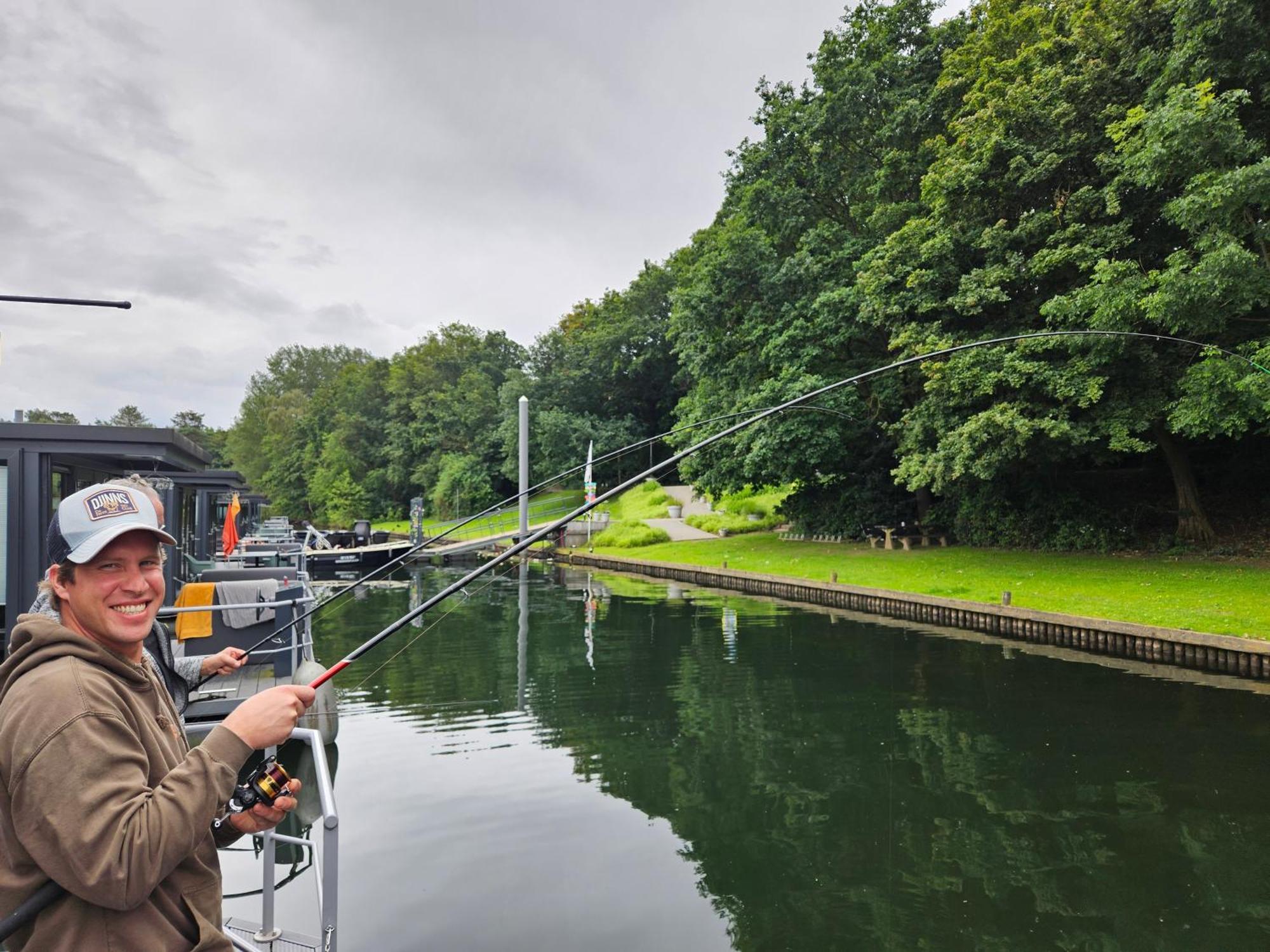 Houseboats Mookerplas Met Dakterras Middelaar Exterior photo